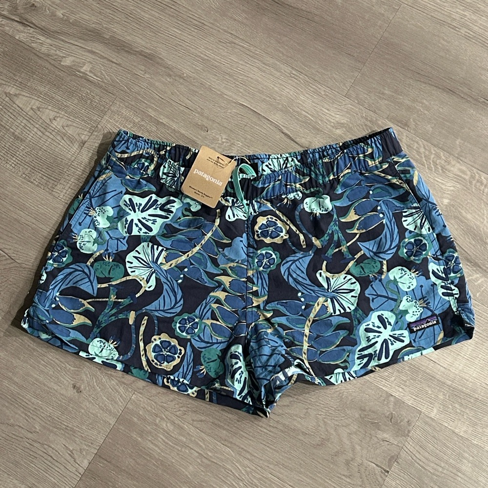 PATAGONIA | Women's Barely Baggies™™ Shorts - 2½"